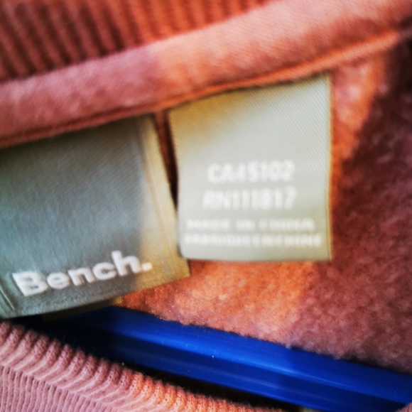 bench sweater - Picture 5 of 7